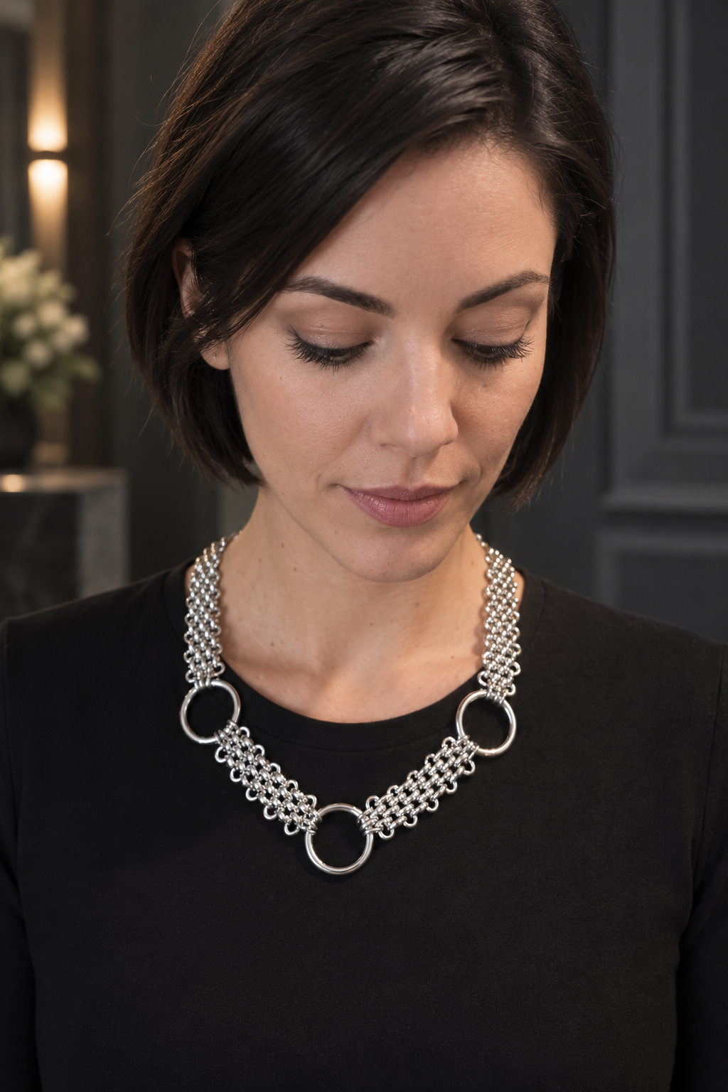 Collier Vito Art Métal porté — mise en scène avec mannequin