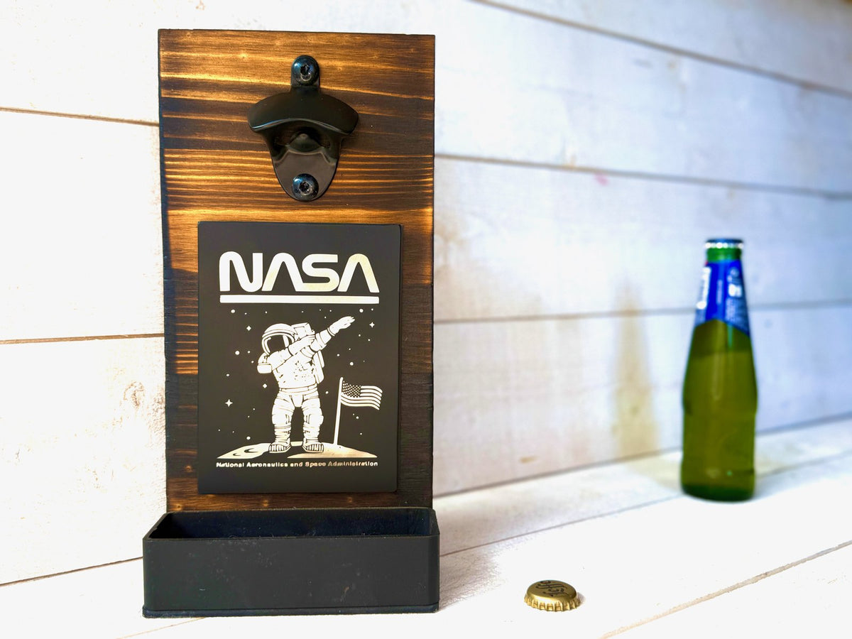 Décapsuleur mural — Astronaute NASA